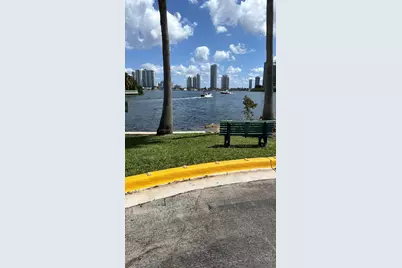 3225 NE 184th Street #10304, Aventura, FL 33160 - Photo 23