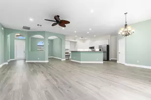 501 NW Pine Sap Pl, Jensen Beach, FL 34957 - Photo 9