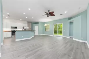 501 NW Pine Sap Pl, Jensen Beach, FL 34957 - Photo 7