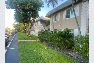 520 SW 15th Street #101, Pompano Beach, FL 33060 - Photo 9