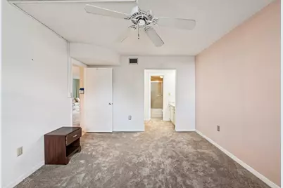 1101 Colony Point Circle #404, Pembroke Pines, FL 33026 - Photo 15