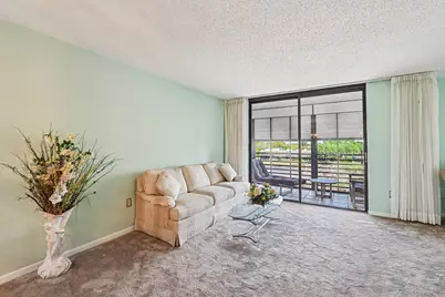 1101 Colony Point Circle #404, Pembroke Pines, FL 33026 - Photo 7