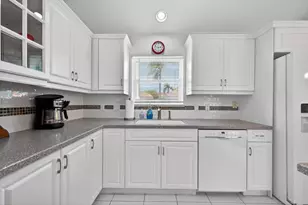 4325 SE Scotland Cay Way, Stuart, FL 34997 - Photo 15