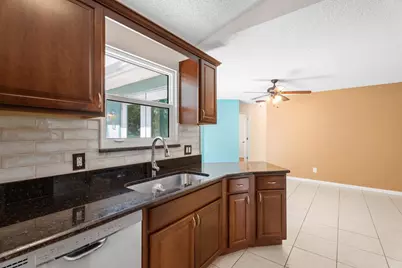 166 SW Andover Court, Port Saint Lucie, FL 34953 - Photo 11