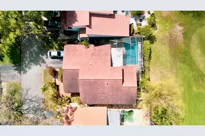 665 Deer Creek Hollows Circle, Deerfield Beach, FL 33442 - Photo 11