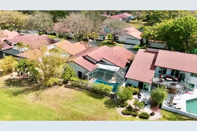 665 Deer Creek Hollows Circle, Deerfield Beach, FL 33442 - Photo 7