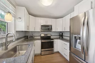 2691 NE 18th St, Pompano Beach, FL 33062 - Photo 9