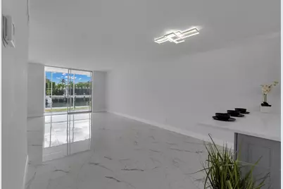 750 NE Spanish River Boulevard #102, Boca Raton, FL 33431 - Photo 17