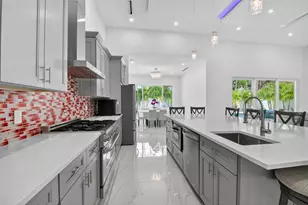 711 NE 6th St, Boca Raton, FL 33432 - Photo 19