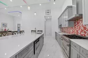 711 NE 6th St, Boca Raton, FL 33432 - Photo 17