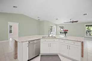 3013 SE Jefferson St, Stuart, FL 34997 - Photo 17