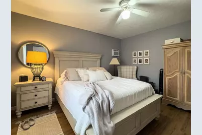 902 NE 34th Street #E, Oakland Park, FL 33334 - Photo 9