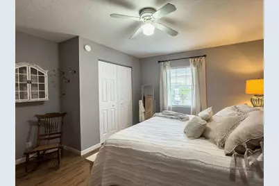 902 NE 34th Street #E, Oakland Park, FL 33334 - Photo 5