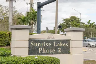 8285 Sunrise Lakes Blvd, Sunrise, FL 33322 - Photo 31