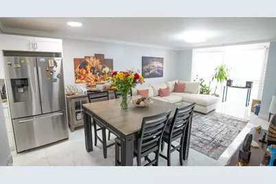 8285 Sunrise Lakes Boulevard #110, Sunrise, FL 33322 - Photo 5