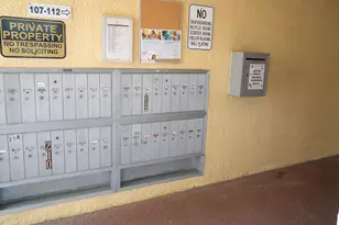 8285 Sunrise Lakes Blvd, Sunrise, FL 33322 - Photo 25