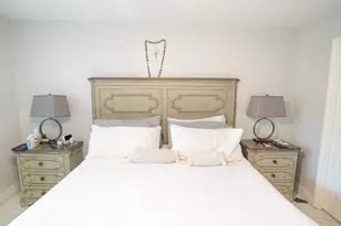 8285 Sunrise Lakes Blvd, Sunrise, FL 33322 - Photo 19