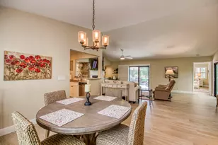 18 Edinburgh Dr, Palm Beach Gardens, FL 33418 - Photo 9