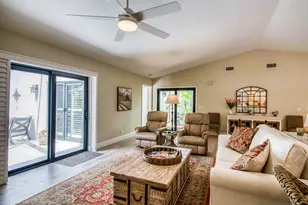 18 Edinburgh Dr, Palm Beach Gardens, FL 33418 - Photo 11