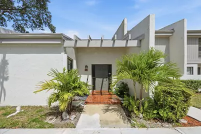 1097 NW 98th Terrace #110, Pembroke Pines, FL 33024 - Photo 1