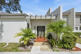 1097 NW 98th Terrace, Pembroke Pines, FL 33024 - Photo 1