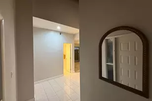 1097 NW 98th Terrace, Pembroke Pines, FL 33024 - Photo 5