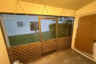 1097 NW 98th Terrace, Pembroke Pines, FL 33024 - Photo 11