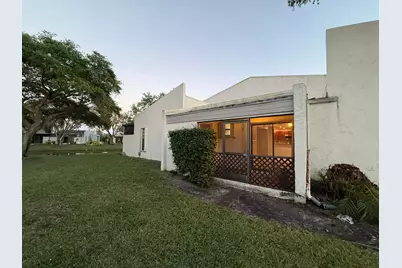 1097 NW 98th Terrace #110, Pembroke Pines, FL 33024 - Photo 3