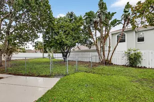 1103 W Fairfax Cir W, Boynton Beach, FL 33436 - Photo 53