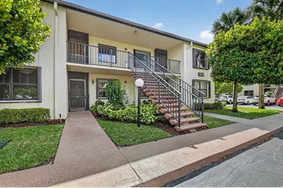 7855 Willow Spring Drive #725, Lake Worth, FL 33467 - Photo 3