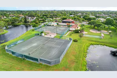 7855 Willow Spring Drive #725, Lake Worth, FL 33467 - Photo 47