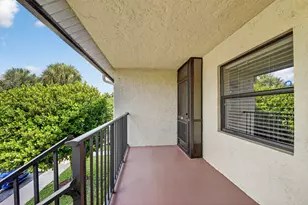 7855 Willow Spring Dr, Lake Worth, FL 33467 - Photo 5