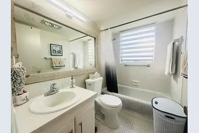 200 Ventnor L, Deerfield Beach, FL 33442 - Photo 9