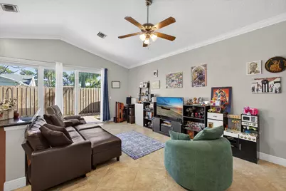 3125 Shelby Way, Palm Springs, FL 33461 - Photo 7