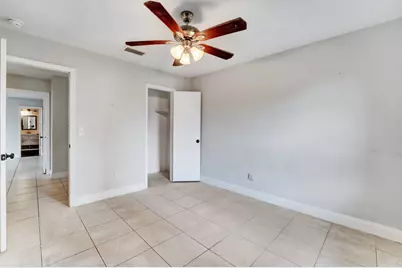 1918 SE Cheltenham Street, Port Saint Lucie, FL 34983 - Photo 13