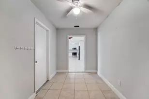1918 SE Cheltenham St, Port Saint Lucie, FL 34983 - Photo 15