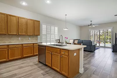 7004 SE Twin Oaks Circle, Stuart, FL 34997 - Photo 13