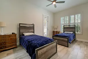 7004 SE Twin Oaks Cir, Stuart, FL 34997 - Photo 21