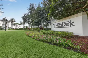 12898 SW Lake Fern Cir, Port Saint Lucie, FL 34987 - Photo 31