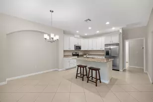 12898 SW Lake Fern Cir, Port Saint Lucie, FL 34987 - Photo 11