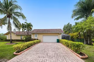 5701 SW 136th St, Miami, FL 33156 - Photo 3