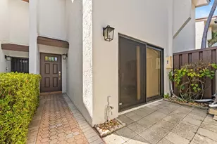 1301 N Riverside Dr, Pompano Beach, FL 33062 - Photo 7