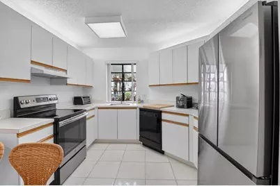 5226 Europa Drive #H, Boynton Beach, FL 33437 - Photo 11
