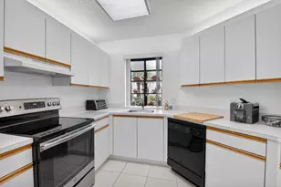 5226 Europa Dr, Boynton Beach, FL 33437 - Photo 13