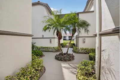 5226 Europa Drive #H, Boynton Beach, FL 33437 - Photo 3