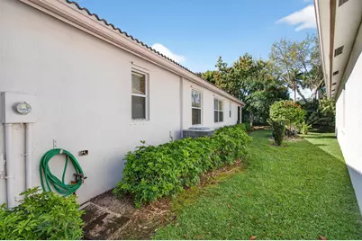 9692 Sandpiper Lane, West Palm Beach, FL 33411 - Photo 53