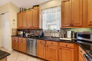 9692 Sandpiper Ln, West Palm Beach, FL 33411 - Photo 19