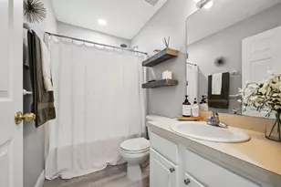 249 SW Aubudon Ave, Port Saint Lucie, FL 34984 - Photo 29