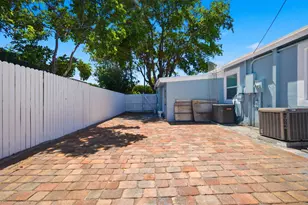 1517 NE 53rd Ct, Pompano Beach, FL 33064 - Photo 43