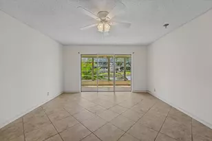 719 Lori Dr, Palm Springs, FL 33461 - Photo 7